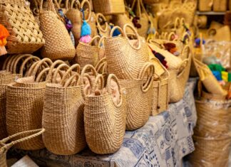 The Timeless Charm of Sustainable Home Décor: Embracing Jute, Macrame, and Handmade Creations Handmade jute basket