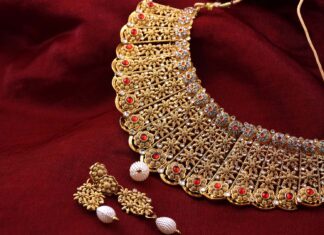 Timeless Elegance: Why Every Woman Deserves a Stunning Artificial Jewellery Set Artificial jewellery set for women