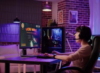 A Practical Guide to Mobile Gaming Apps, Downloads and Online Safety